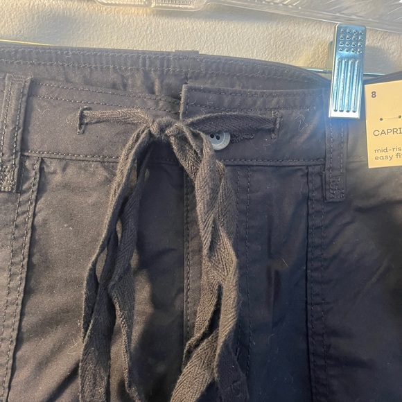 St John’s Bay Cargo Capris - Picture 3 of 4